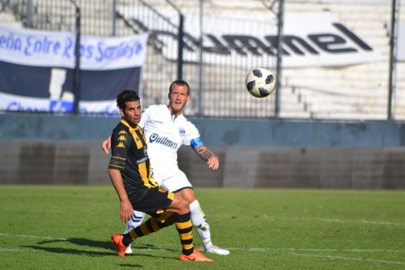 Santamarina se trajó un punto de Quilmes