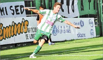 ¡Soldano sigue haciendo goles para Unión de Sunchales!