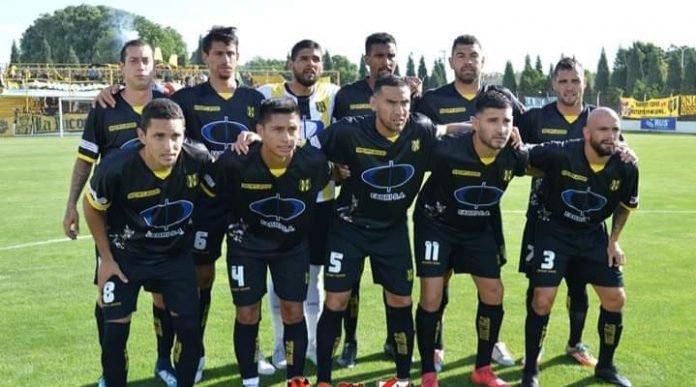 Deportivo Madryn ganó y tomó ventaja