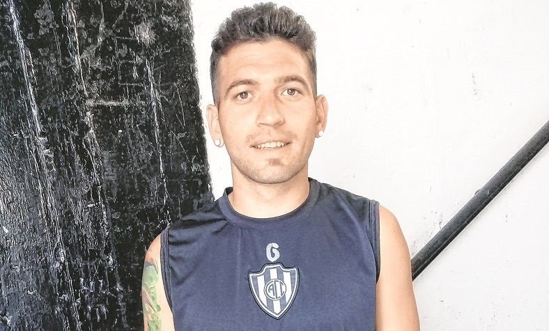 Villa Mitre sumó al delantero Ramiro Maldonado