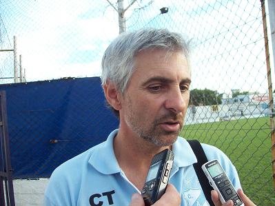 Adrián Adrover: «Hay cosas demasiado evidentes y todo el ambiente del fútbol lo sabe»