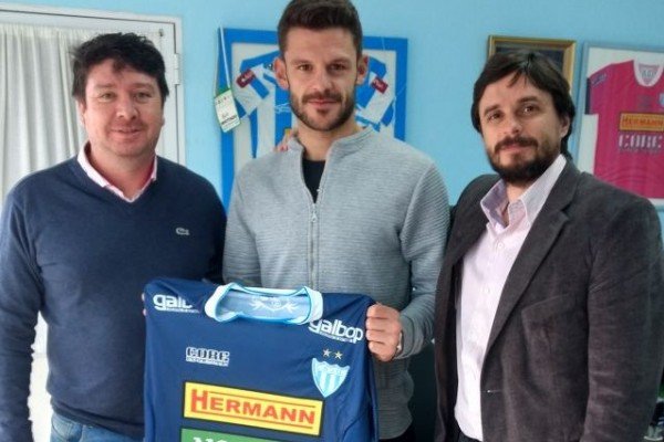 Emilio Crusat: «Empezar ganando levanta la confianza»