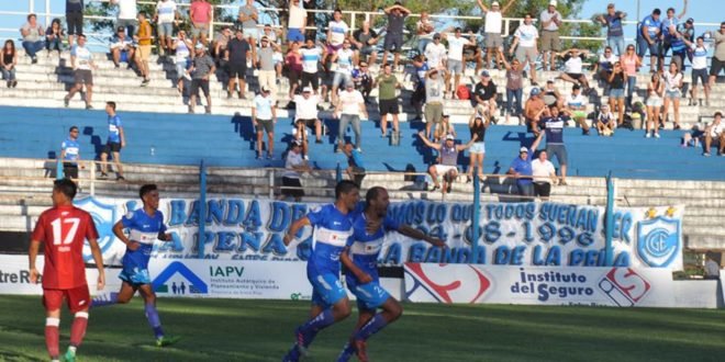 Gimnasia encontró la reacción y llega con vida a la revancha