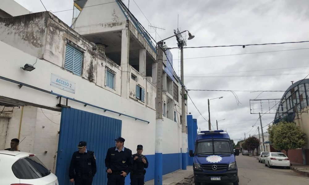 La Academia se va desarmando tras el descenso