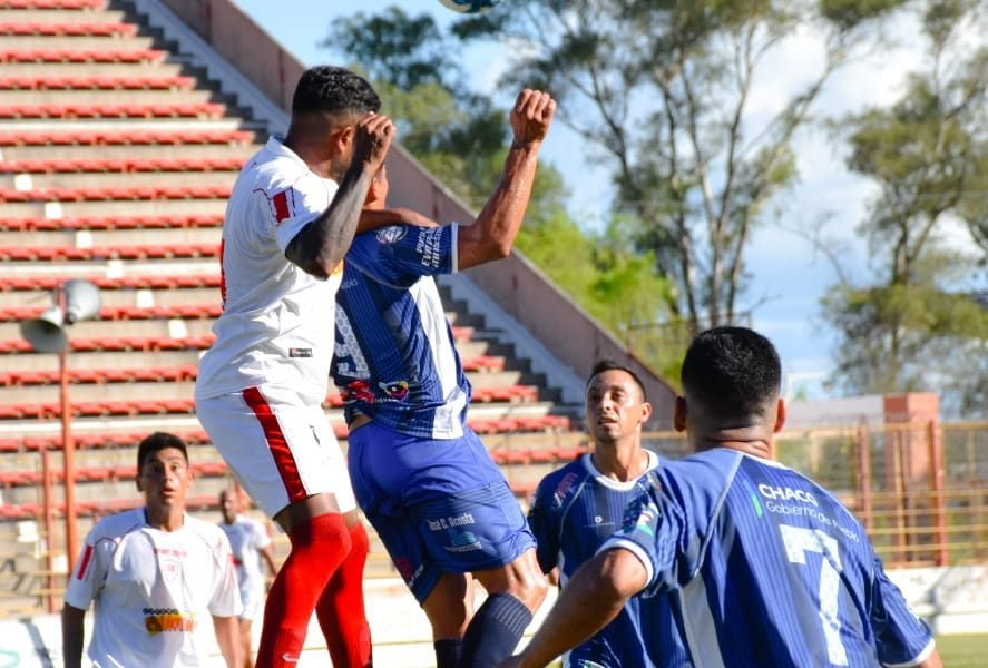 VILLA ALVEAR FUE MÁS PERO NO PUDO