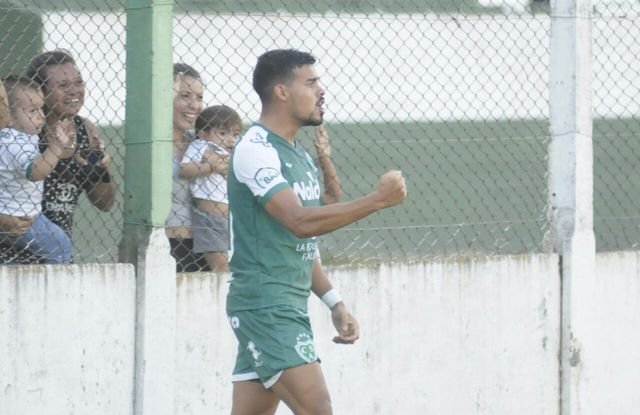 Sarmiento líder absoluto de la B Nacional