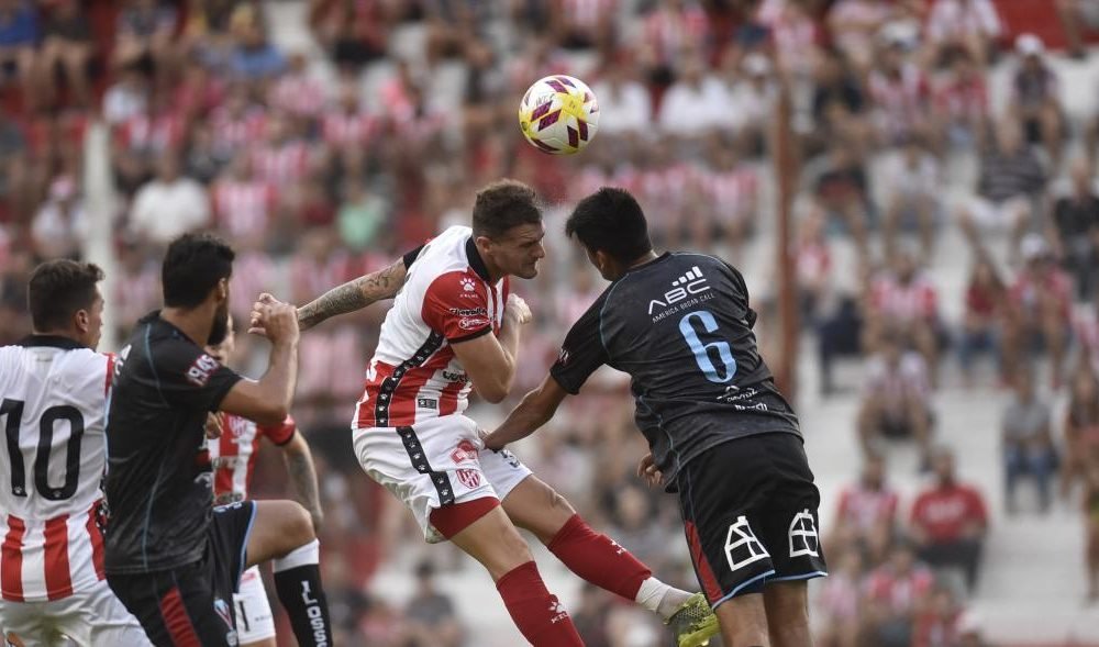 Instituto mereció, pero perdió