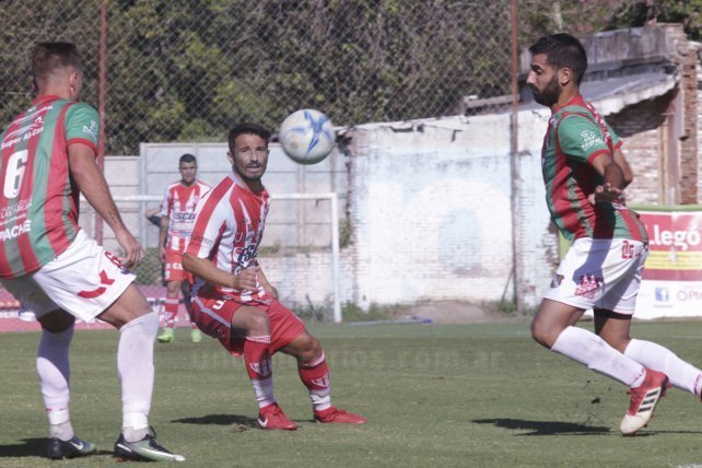 Sportivo Las Parejas avanzó a la próxima ronda