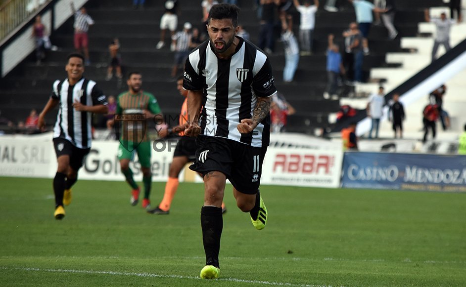 Sobre la hora, Gimnasia volvió a triunfar como local