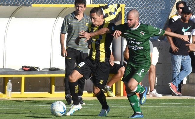 Madryn no pudo ganarle a Ferro pero sigue puntero