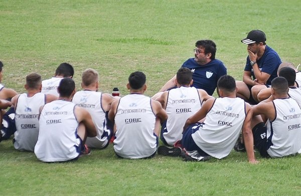 Fullana se queda en Juventud