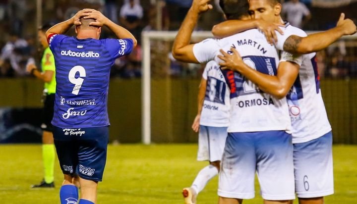 Juventud Antoniana perdió y quedó al borde del descenso