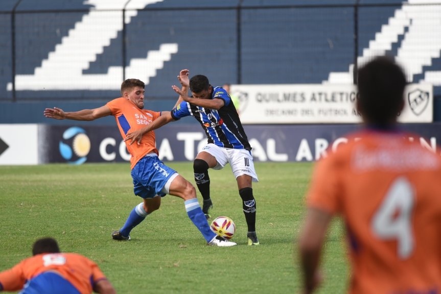 Atlético Rafaela lo empató en la última jugada, pero no evitó la eliminación en los penales