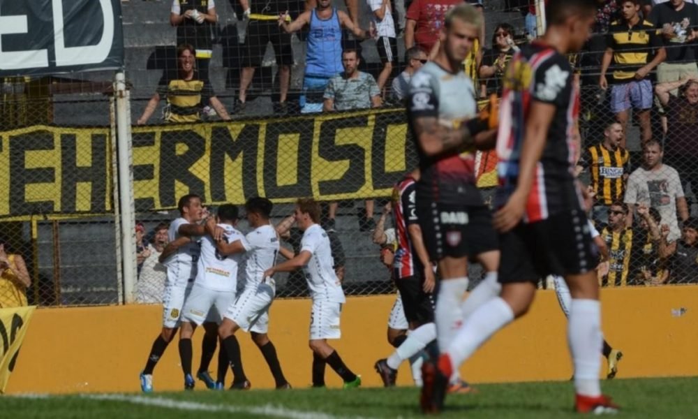 Olimpo venció a Chacarita y no pierde la ilusión