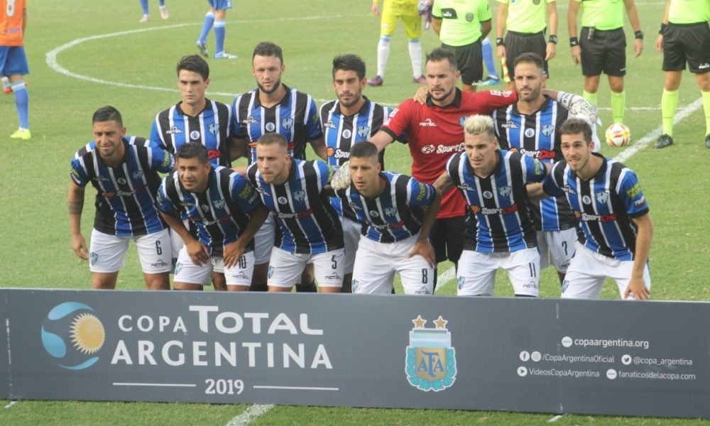 A no bajarse de la pelea
