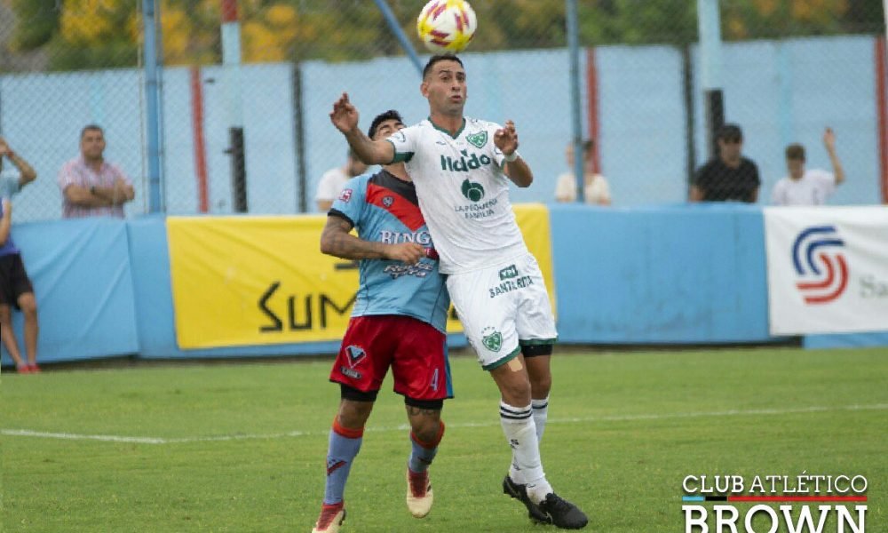 Sarmiento vapuleó a Brown en Adrogué y recuperó la punta