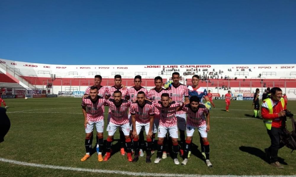 Los Andes fue goleado por Morón y descendió a la Primera B Metropolitana