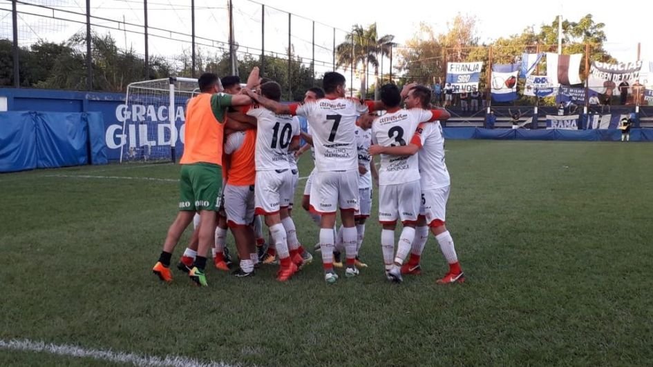 Huracán Las Heras avanzó de fase y sueña con el ascenso