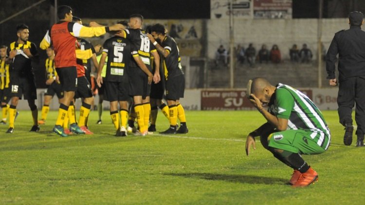 Villa Mitre luchó pero quedó eliminado con Deportivo Madryn