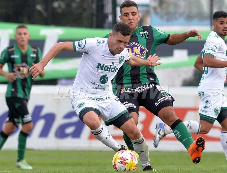Sarmiento no fue efectivo y cayó ante Chicago