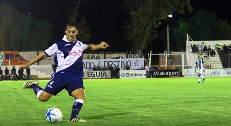 Emanuel Urquiza: «Nadie está exento de un error, los árbitros pueden equivocarse»