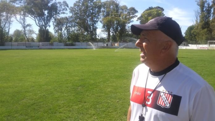 Daniel Prat renovó hace un mes y hoy renunció como DT de Sansinena