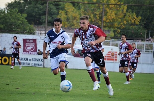 Franco Coronel: «La propuesta del técnico fue una de las cosas que más me sedujo»