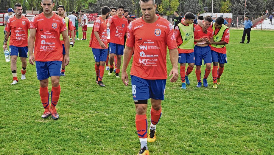 Deportivo Roca le dio libertad de acción a sus jugadores