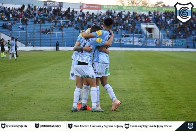 Con sufrimiento, El Lobo jujeño ganó en el debut como local