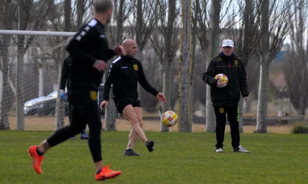 Lippi tiene casi confirmado el once para el debut de Olimpo