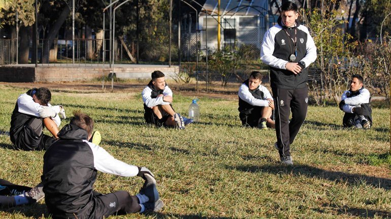 Cipolletti quiere arrancar con el pie derecho