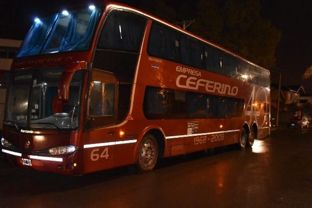El micro de Copa Argentina para Sol de Mayo nunca llegó y el plantel tuvo que viajar por sus medios