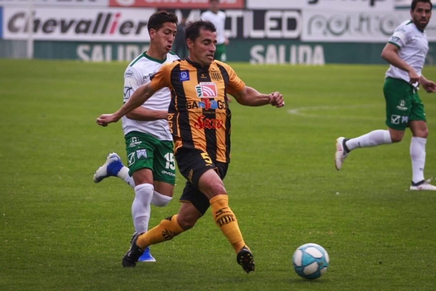 Mitre igualó ante Ferro en Caballito y sumó por primera vez