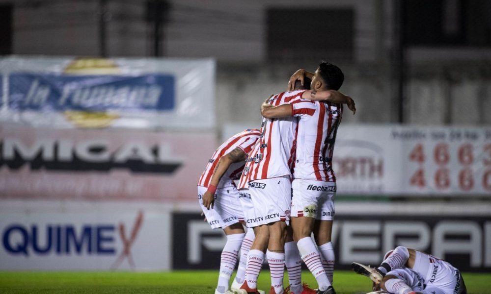 Tras estar dos veces abajo en el marcador, San Martín empató ante Chacarita