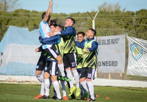 Sol apareció en el complemento y terminó goleando