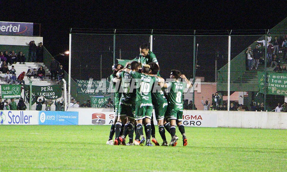 Sarmiento cantó póker ante Gimnasia y es puntero en soledad