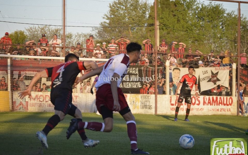 Douglas ganó en Villa Ramallo y se acomodó arriba