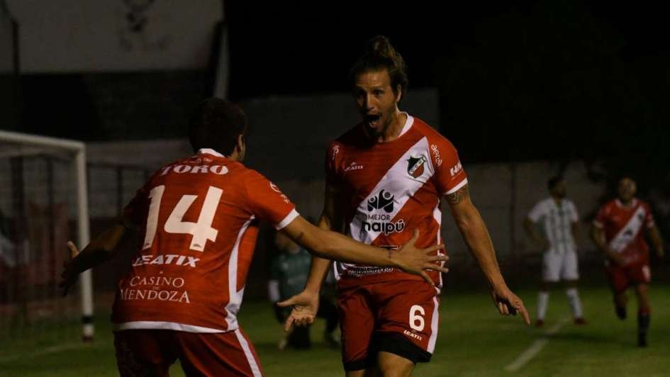 Independiente de Chivilcoy sacude el mercado del Regional con la contratación de Marcos Lamolla