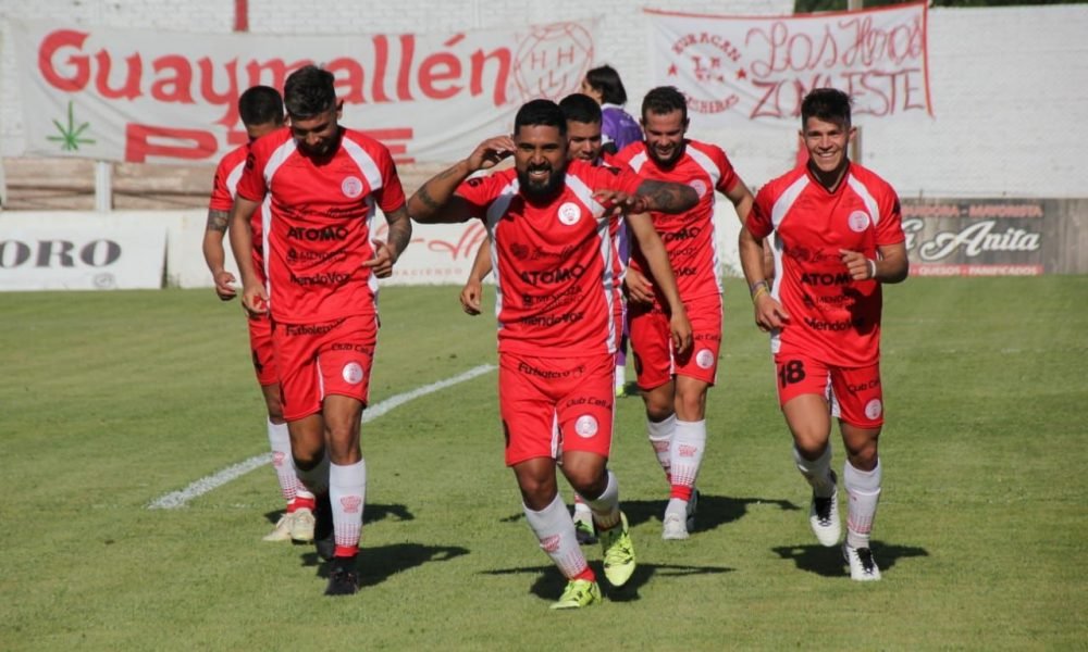 El Globo le ganó a Olimpo y se consolida en la cima