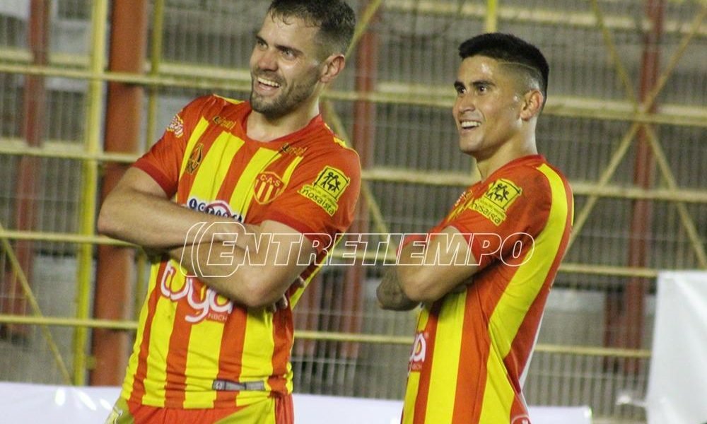 Sarmiento volvió a ganar y se acomodó en la tabla