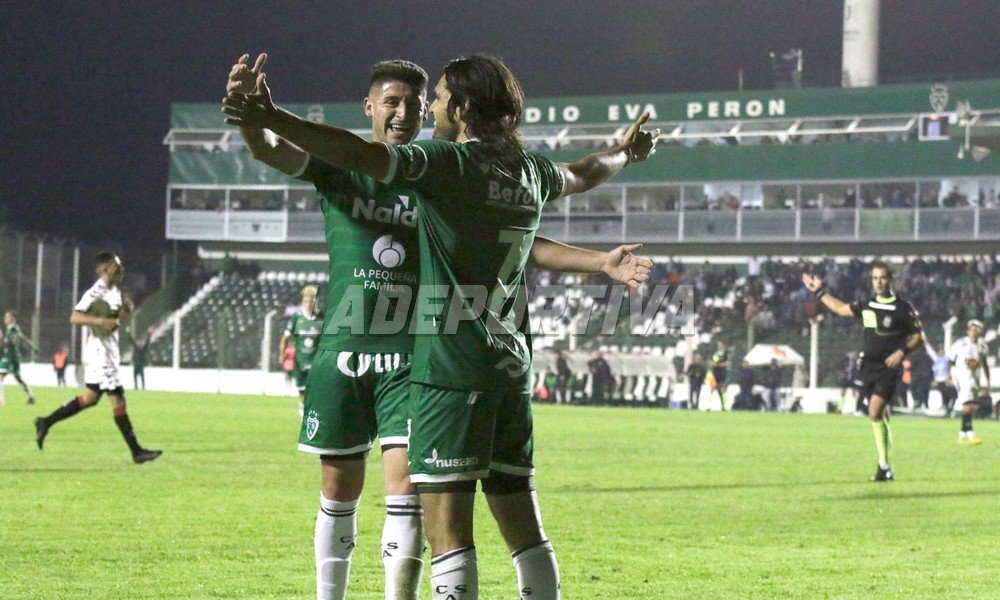 Sarmiento aplastó a Chacarita y amplió la ventaja sobre Quilmes en la cima