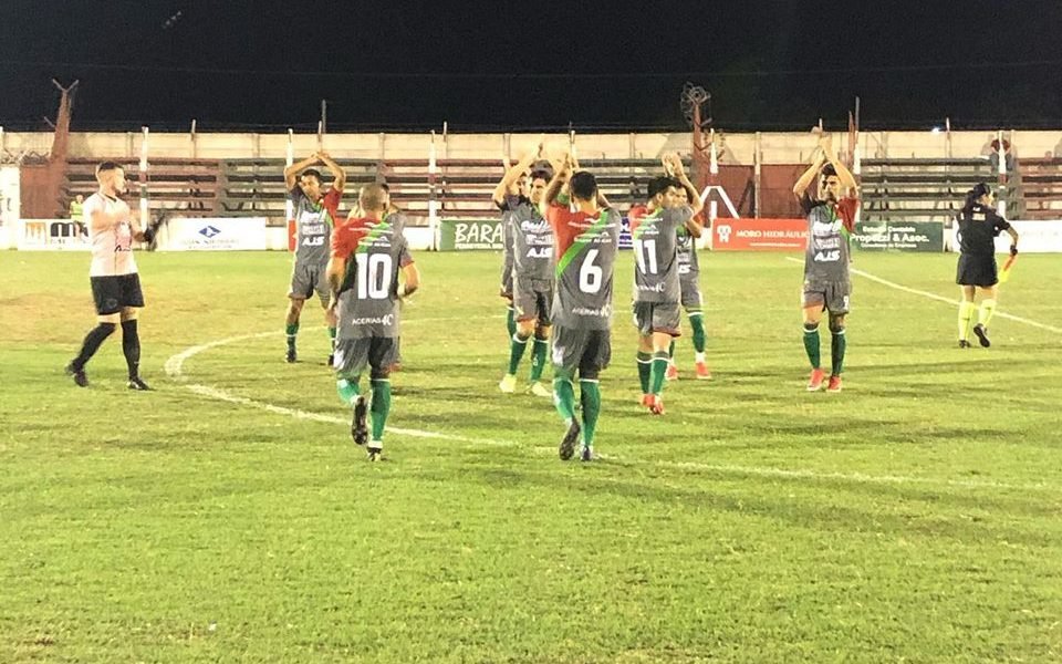 Sportivo Las Parejas bajó a Boca Unidos y quedó a tiro de la punta