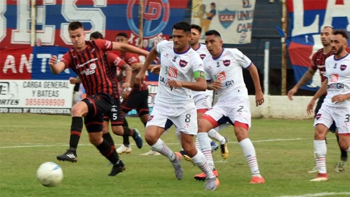 En Santiago: El Gaucho derrotó a Douglas y sueña