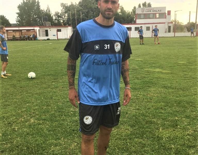 Leonel Ríos ya entrena con Bolívar