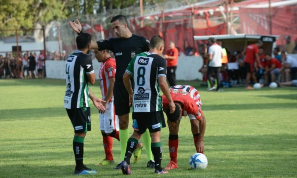 Sansinena y Villa Mitre quedaron iguales en el partido de ida