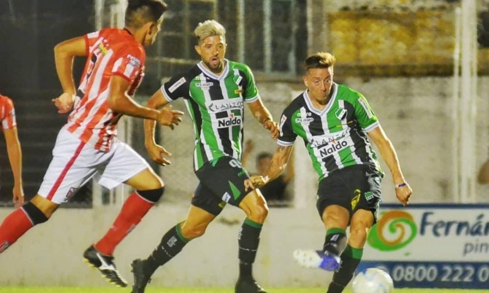 Villa Mitre se quedó con la serie ante Sansinena y está en 32avos.