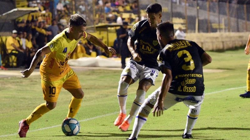 En un partidazo, Mitre venció a Almirante Brown