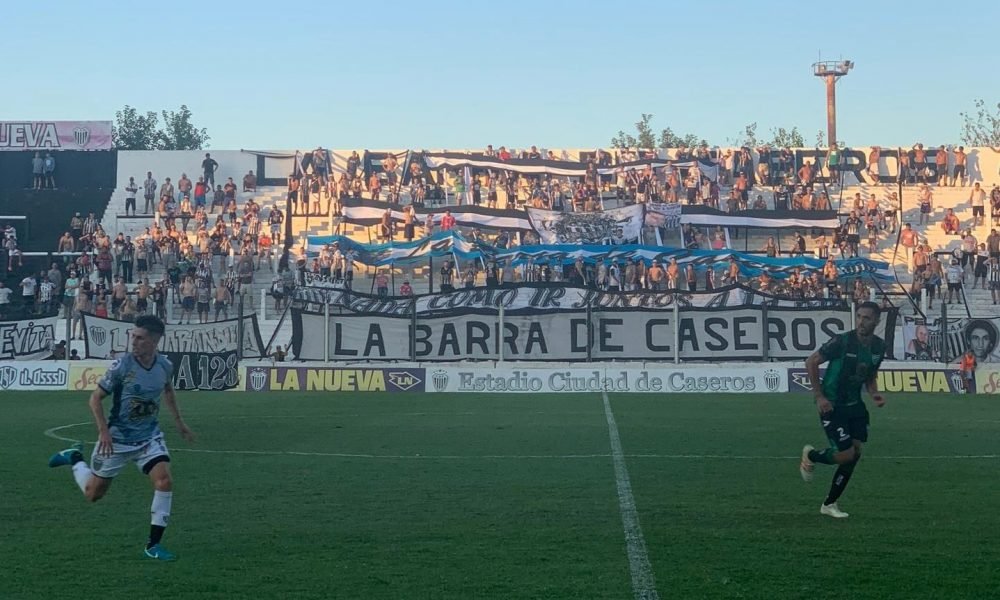En una tarde llena de goles, San Martín cayó ante Estudiantes de Caseros