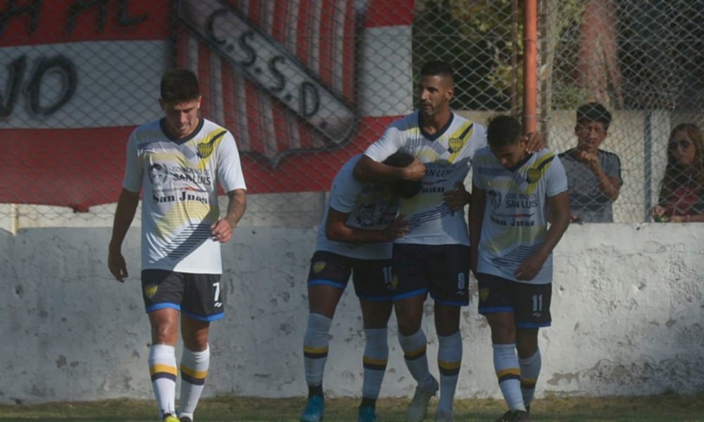 Sansinena la pasó mal en su casa y fue goleado por Juventud