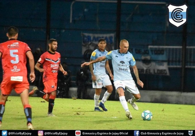 Empate con sabor a poco en la Tacita de Plata